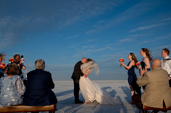 Heather Ohman & Chad Winget’s Windswept Wedding Adventure at the Utah Salt Flats021070