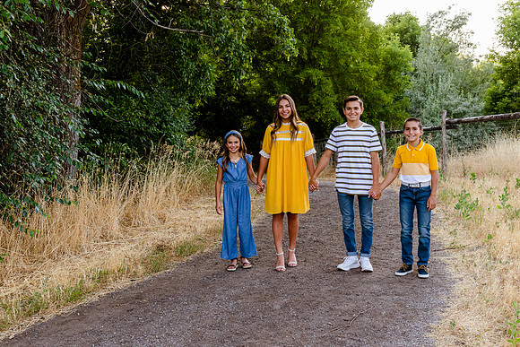 895Family Portraits at Wheeler Farm