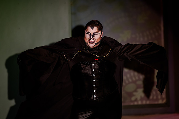 Birdlesque Takes Flight: Burlesque Meets Nature at Tracy Aviary’s Fundraising Cabaret