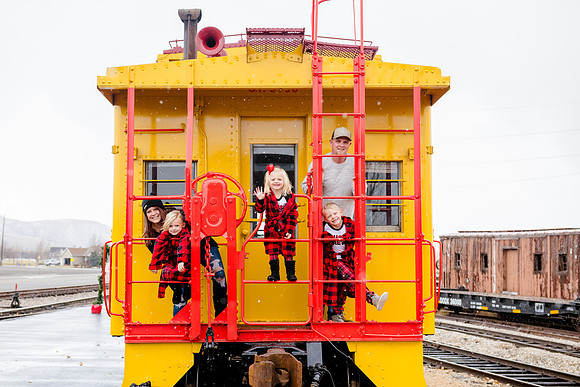 Family Portraits 11-24-2018_DSC5359