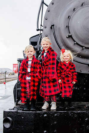 Family Portraits 11-24-2018_DSC5275