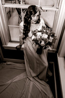Vintage Hollywood lighting on a 40's inspired bride