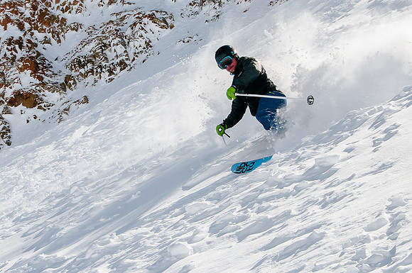 Skiing in the deep stuff at Snowbird-9392