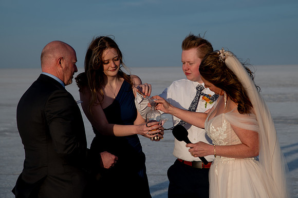 Heather Ohman & Chad Winget’s Windswept Wedding Adventure at the Utah Salt Flats021020