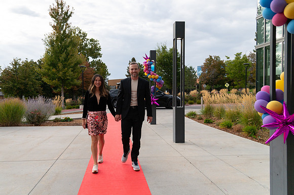 Sneaker Soirée at the Cleone Peterson Eccles Alumni House – Glam & Gaming for Girls on the Run Utah1699