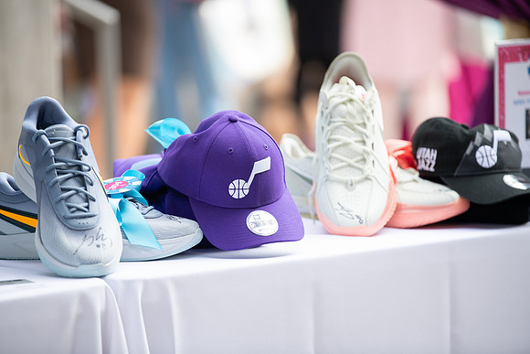 Sneaker Soirée at the Cleone Peterson Eccles Alumni House – Glam & Gaming for Girls on the Run Utah8675