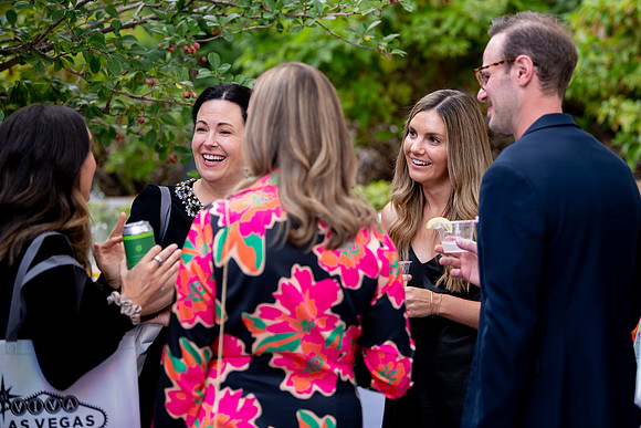 Sneaker Soirée at the Cleone Peterson Eccles Alumni House – Glam & Gaming for Girls on the Run Utah8766