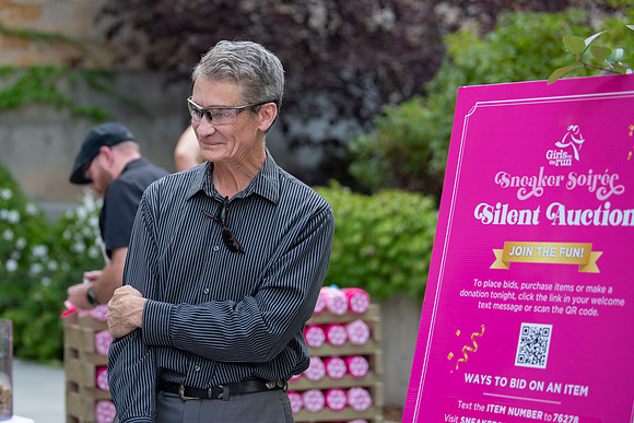 Sneaker Soirée at the Cleone Peterson Eccles Alumni House – Glam & Gaming for Girls on the Run Utah8776