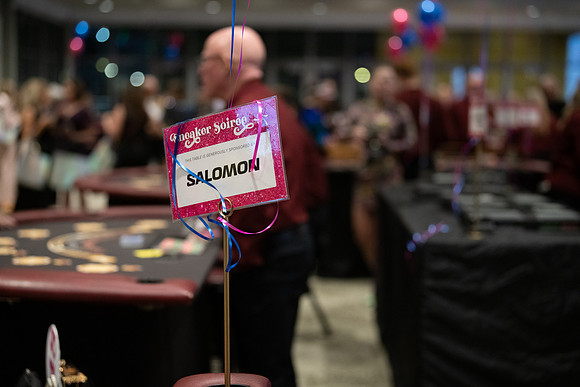 Sneaker Soirée at the Cleone Peterson Eccles Alumni House – Glam & Gaming for Girls on the Run Utah9107