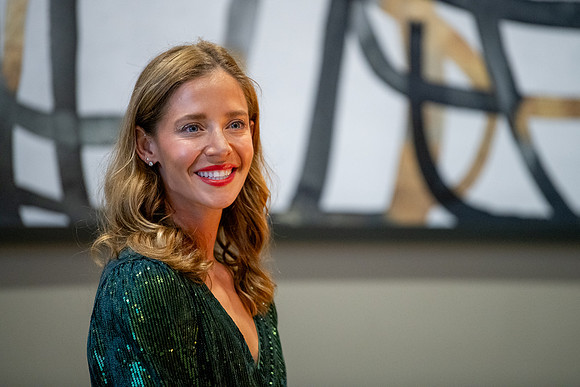 Sneaker Soirée at the Cleone Peterson Eccles Alumni House – Glam & Gaming for Girls on the Run Utah9114