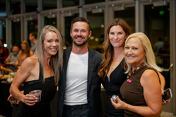 Sneaker Soirée at the Cleone Peterson Eccles Alumni House – Glam & Gaming for Girls on the Run Utah9363
