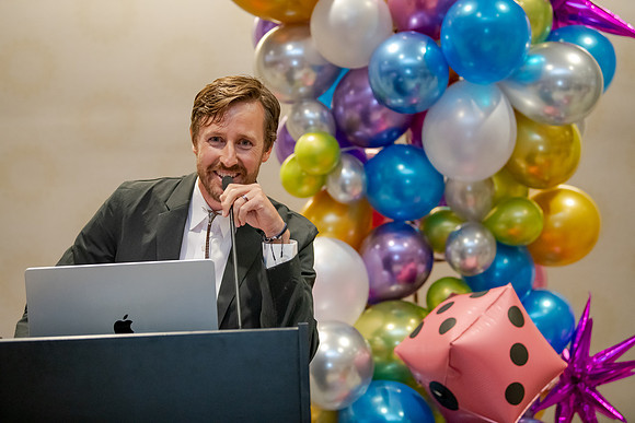 Sneaker Soirée at the Cleone Peterson Eccles Alumni House – Glam & Gaming for Girls on the Run Utah9472