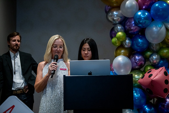 Sneaker Soirée at the Cleone Peterson Eccles Alumni House – Glam & Gaming for Girls on the Run Utah9636