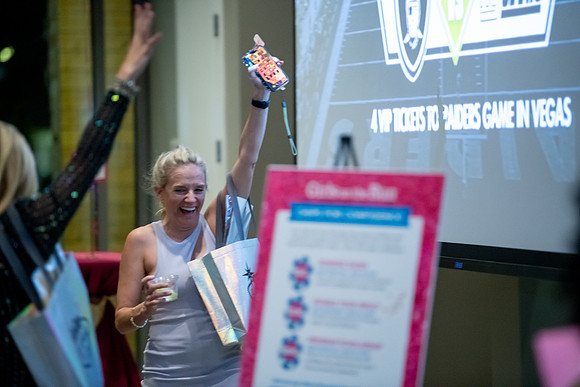 Sneaker Soirée at the Cleone Peterson Eccles Alumni House – Glam & Gaming for Girls on the Run Utah9637
