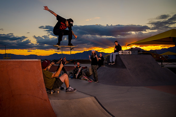 Skateboarding at Sunrise – West Jordan Wheels Park Session with Off-Camera Strobe2379-2
