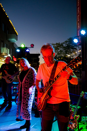 Rosie and the Thorns Live at The Break in Daybreak3123
