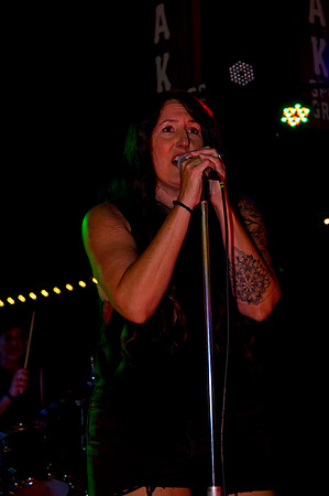 Rosie and the Thorns Live at The Break in Daybreak3211