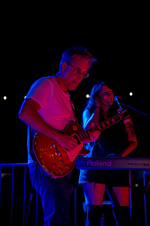 Rosie and the Thorns Live at The Break in Daybreak3428
