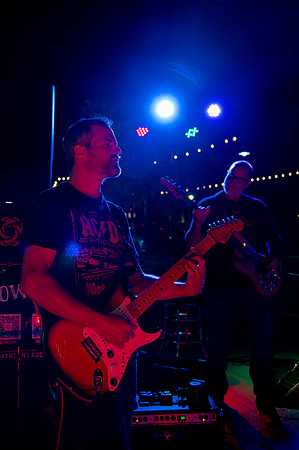 Rosie and the Thorns Live at The Break in Daybreak3495