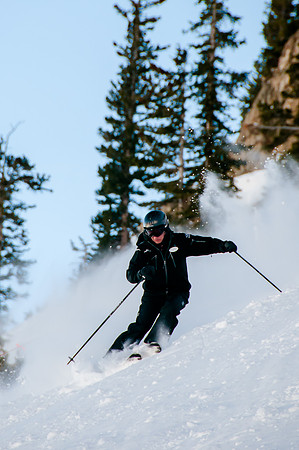 Steve tearing it up with perfect form kicking up powder at Snowbird.