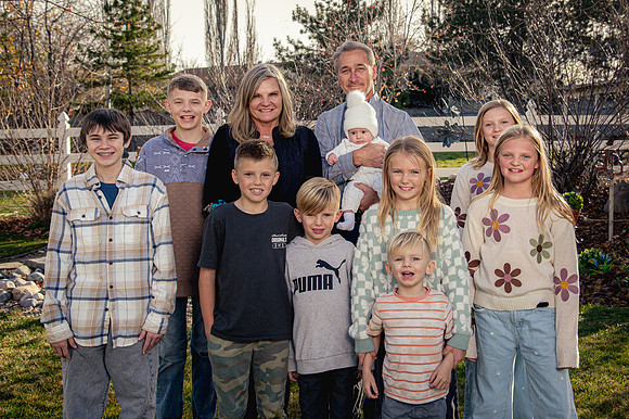 South Jordan Family Gathering 3 Generations8748