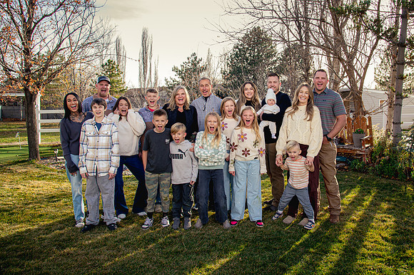 South Jordan Family Gathering 3 Generations8773