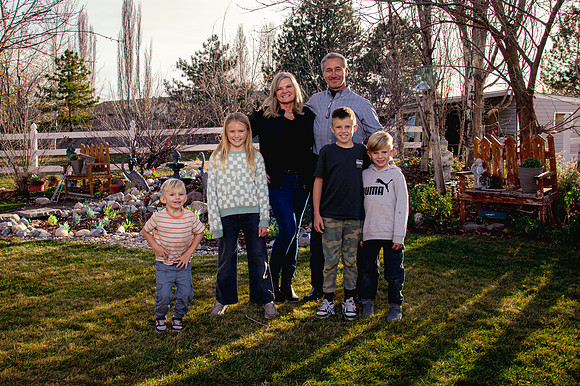 South Jordan Family Gathering 3 Generations8994