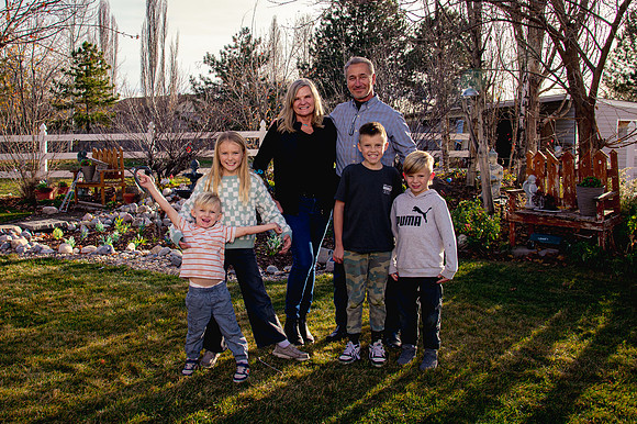 South Jordan Family Gathering 3 Generations9006