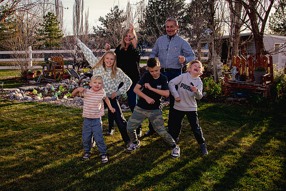 South Jordan Family Gathering 3 Generations9020