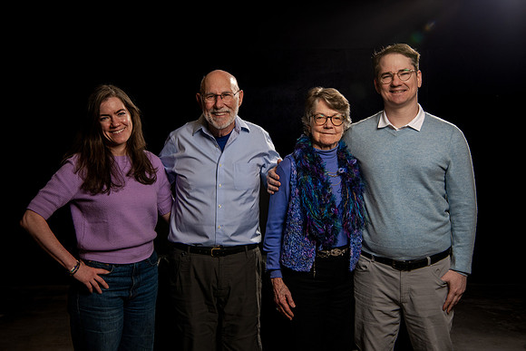 The Shay Cuthbert Family Studio Portraits – A Legacy of Light1553