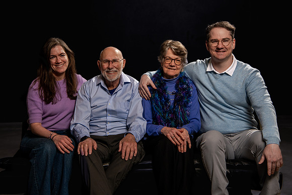 The Shay Cuthbert Family Studio Portraits – A Legacy of Light1550
