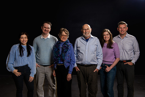 The Shay Cuthbert Family Studio Portraits – A Legacy of Light1533