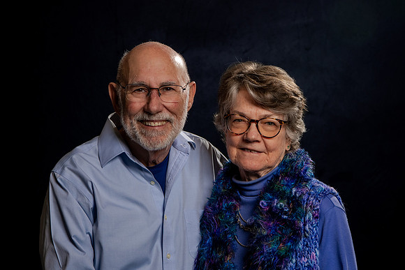 The Shay Cuthbert Family Studio Portraits – A Legacy of Light1555