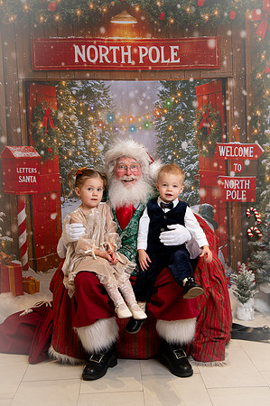 Kids and Santa – Holiday Portraits at Snell & Wilmer18