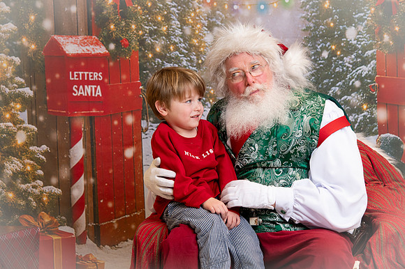 Kids and Santa – Holiday Portraits at Snell & Wilmer53