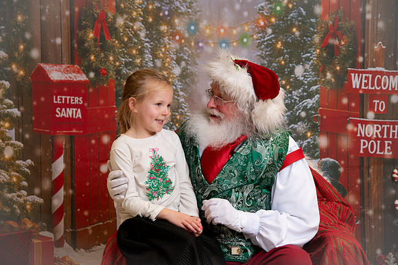 Kids and Santa – Holiday Portraits at Snell & Wilmer234