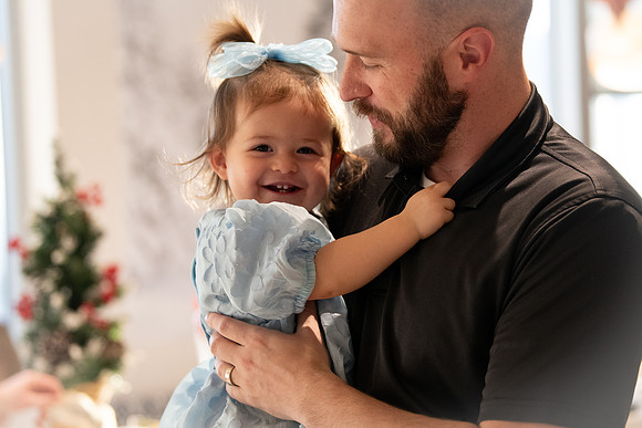 Kids and Santa – Holiday Portraits at Snell & Wilmer2297