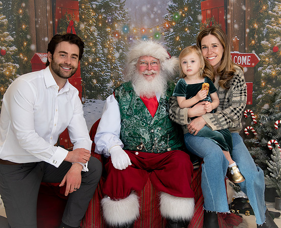 Kids and Santa – Holiday Portraits at Snell & Wilmer9486
