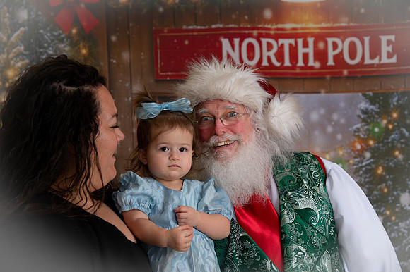 Kids and Santa – Holiday Portraits at Snell & Wilmer9568