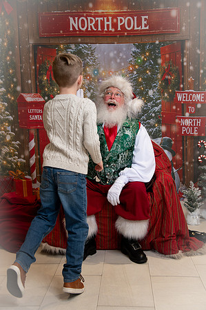 Kids and Santa – Holiday Portraits at Snell & Wilmer9628