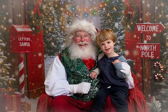 Kids and Santa – Holiday Portraits at Snell & Wilmer9701