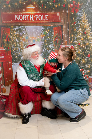 Kids and Santa – Holiday Portraits at Snell & Wilmer9715