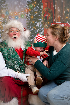 Kids and Santa – Holiday Portraits at Snell & Wilmer9717
