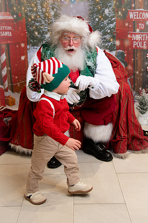 Kids and Santa – Holiday Portraits at Snell & Wilmer9726