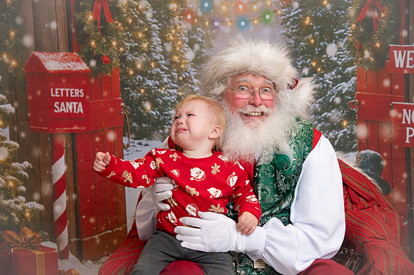 Kids and Santa – Holiday Portraits at Snell & Wilmer9782