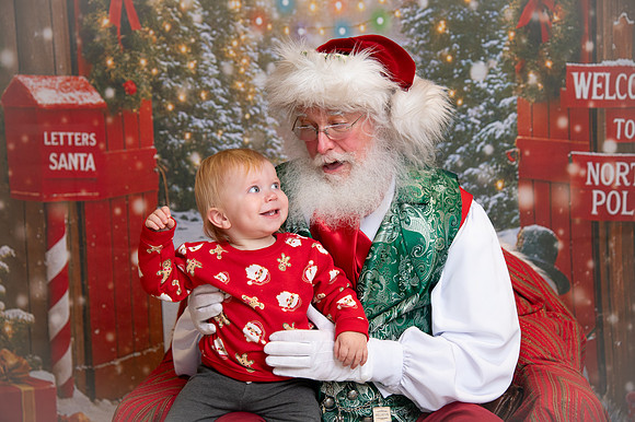 Kids and Santa – Holiday Portraits at Snell & Wilmer9793