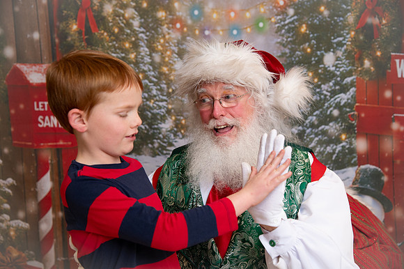 Kids and Santa – Holiday Portraits at Snell & Wilmer9846