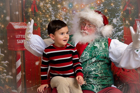 Kids and Santa – Holiday Portraits at Snell & Wilmer9874