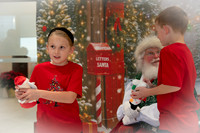 Kids and Santa – Holiday Portraits at Snell & Wilmer9924