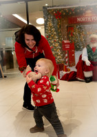 Kids and Santa – Holiday Portraits at Snell & Wilmer9929